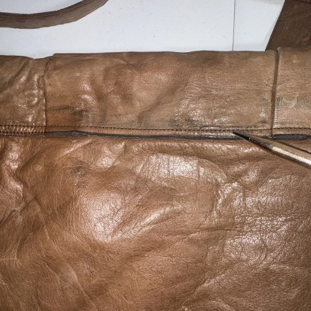 Vintage Hollies Stockholm  Leather Messenger Bag Distressed Tan Patinaed BOHO